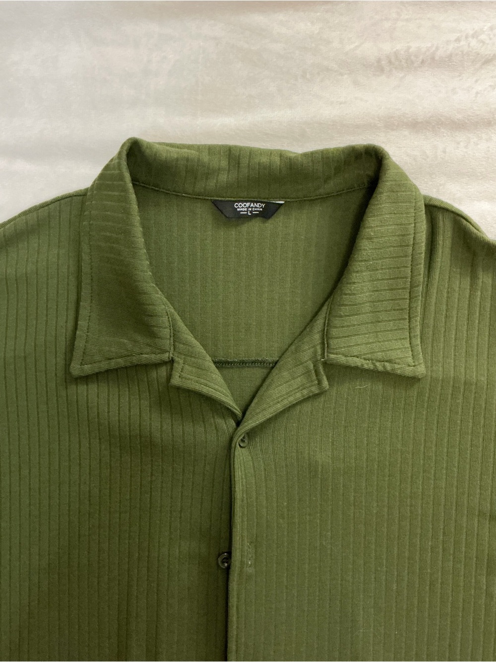 Relaxed Olive Green Short-Sleeve Button-Down Shirt mens - Picture 2 of 5
